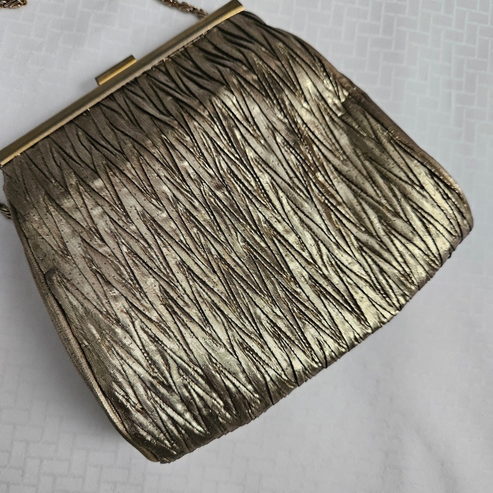 Vintage 60s La Regale Gold Metallic Evening Crossbody Hand Made Gold Chain Prom - Picture 3 of 9